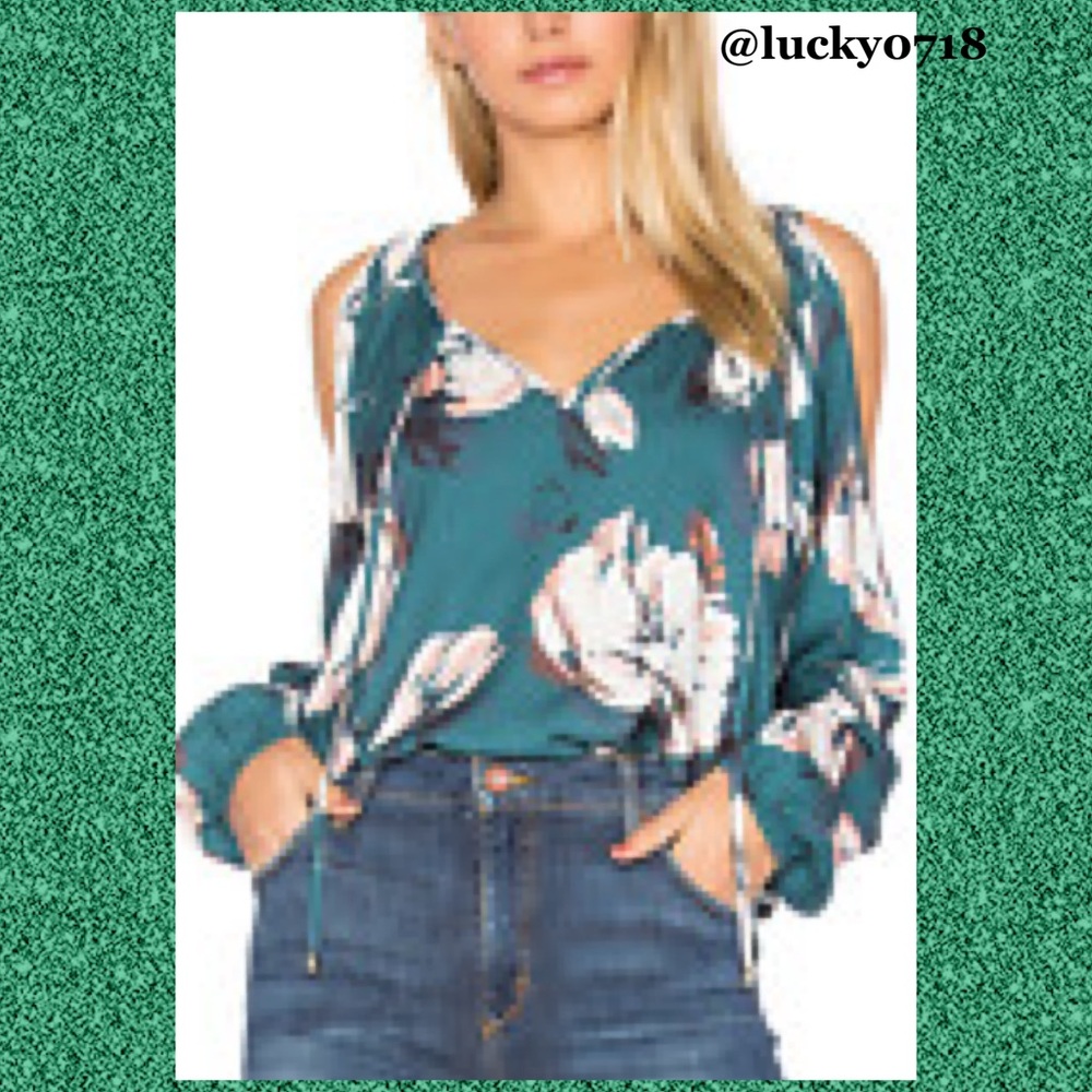 Yumi Kim Morning Glory Cold Shoulder Top in Blushing Daisy Sz S